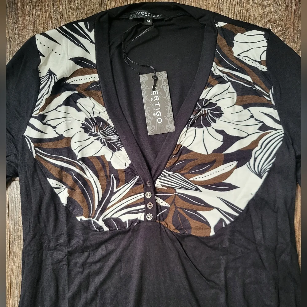 Vertigo Paris Top - Black White Flower - Picture 2 of 6